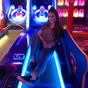 Meet your Posher, Bailey